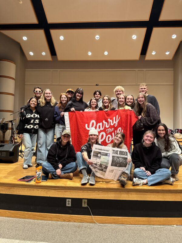 Carry the Love: Bringing Hearts Together in Worship